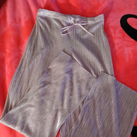 Victoria's Secret Pink Metallic Pajama Pants - Picture 7 of 12
